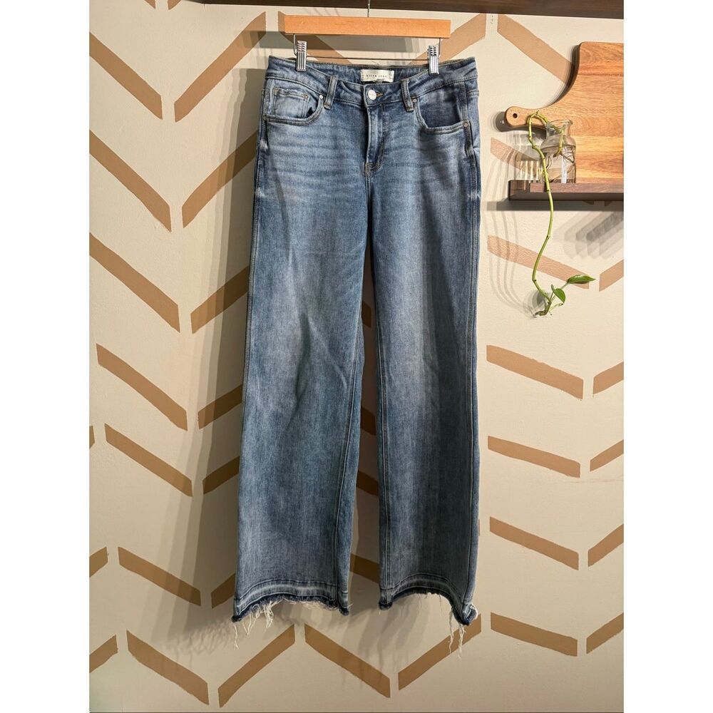 Risen Jeans Blue High-Rise Distressed Hem Wide Leg Denim Medium Wash Size 9